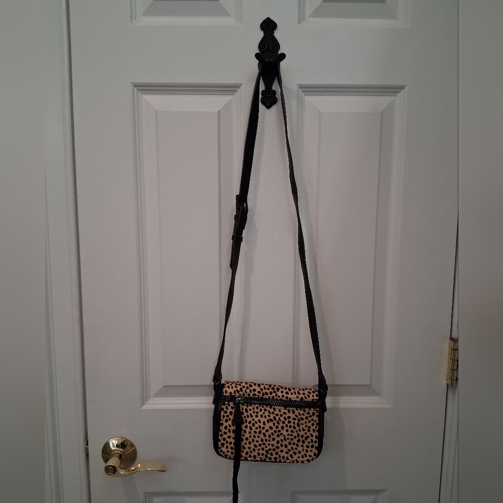Aimee Kestenberg Leopard Print Crossbody Bag - Picture 1 of 12